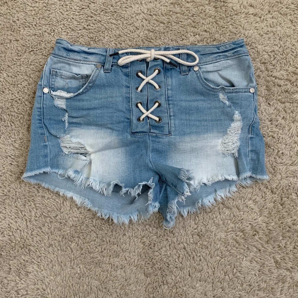 Refuge | distressed shorts | Size : 2